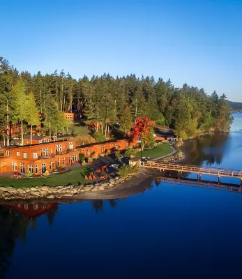 Snug Harbor Resort and Marina - Romantic