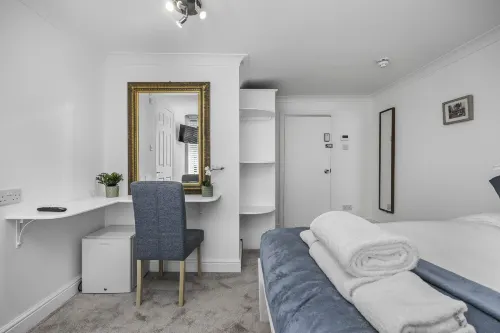 Upper Rock Brighton - Guest House Hotels in Brighton