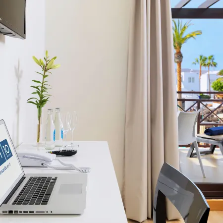 Boutique Hotel H10 White Suites - Adults Only