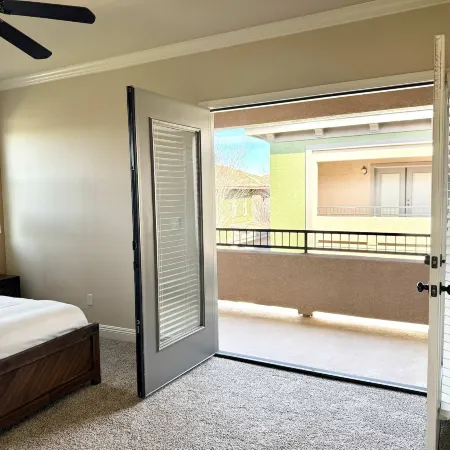 Spacious 2Br Reno Suite · Spring Mountain Views