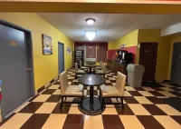 Town House Inn and Suites Hotels in Clifton