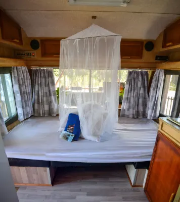 Maggie May House Boat Hotels in Colchester
