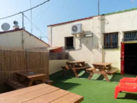 Red Nest Hostel โรงแรมในบาเลนเซีย