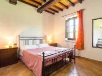 Farmhouse in Perugia with Hot Tub, Swimming Pool, Garden, BBQ