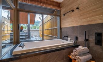 Yoko Onsen Quang Hanh