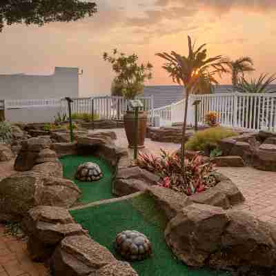 Illovo Beach Club Hotel Exterior