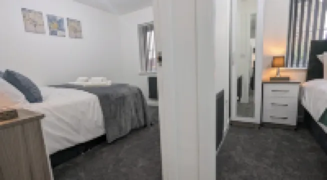 현대적인 집 - 4 베드룸 - 가족 친화적