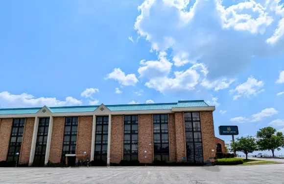 蓮花體育場酒店