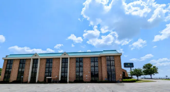 Hotel Lotus Kansas City Stadium