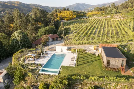 Peso Village Отели в г. Амаранте