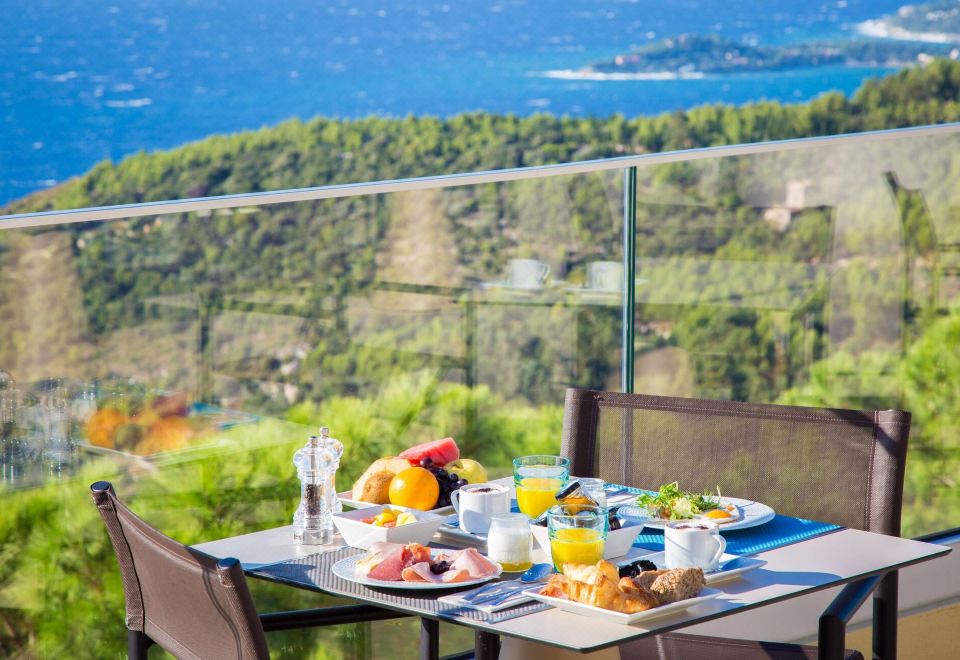 오텔 레 테라세스 데즈