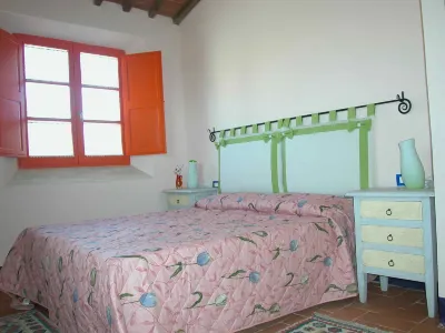 Apartment with Beautiful View in the Crete Senesi