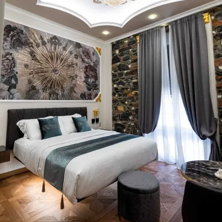 Queen Cattleya Suite