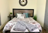 The Eastside Manor - Private Yard & Parking, Near Falls & Casino by Niagara Hospitality Hotels near Indepth Niagara tour