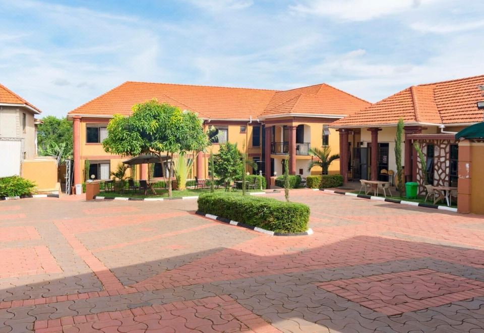 Pavilion Hotel Over view