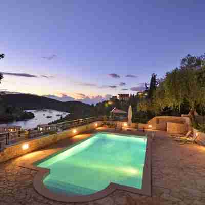 Niriides Apartments Fitness & Recreational Facilities