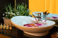 Fun Retreat Resort, Hotel and Ayurveda Spa - Hot Tub