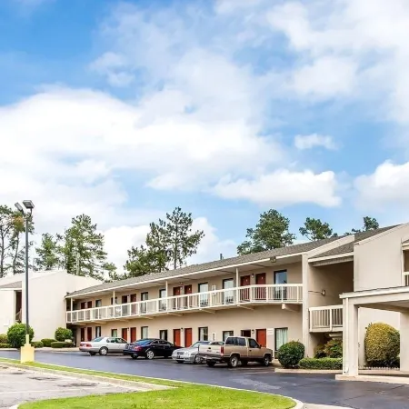 Budgetel Inn and Suites- Fort Gordon