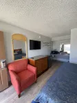 Colonial Inn