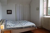 "Les Flots" - 10p - Beach direct access - parking (3 cars)