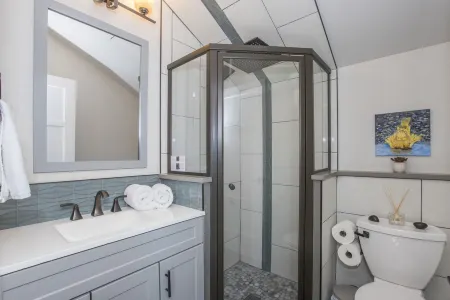 The Bird House of Frederick with Open Space & Lake Views!