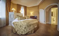 Falkensteiner Schlosshotel Velden – the Leading Hotels of the World فنادق في Velden am Worthersee