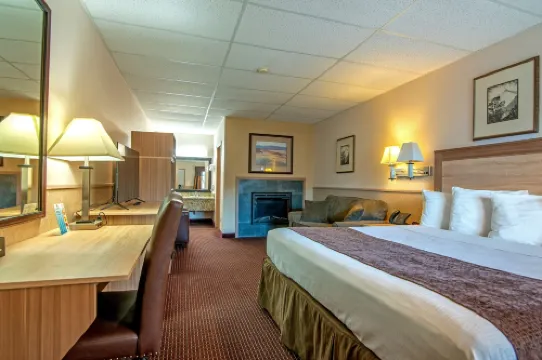 Silver Spruce Inn Hotels in Garfield County