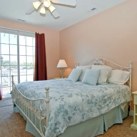 Luxury & Location in New Buffalo - Downtown, Close to Beach, Private Pool