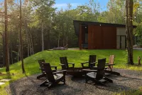 Architectural Modern House with Panoramic Mountain View
