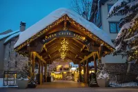 Ski in Ski Out Access and Year Round Hot Tub - Luxurious Mountain Retreat