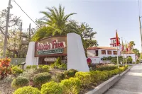 Canal Front Access and Outdoor Patio - Charming Beachside Retreat