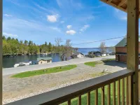 Private Boat Slip and Access to Trails - Charming Retreat Hotels in Northeast Somerset