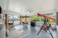 Cozy 1-Bedroom Retreat Near Downtown & Legoland