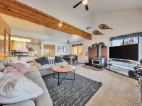 Cozy Mountain Getaway with Wood-Burning Stove - Inviting Retreat