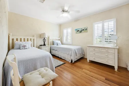 Spectacular Ocean Views and Beach Gear Rentals - Charming Oasis