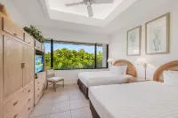 Luxurious Amenities and Golf Privileges - Exquisite Oceanview Escape