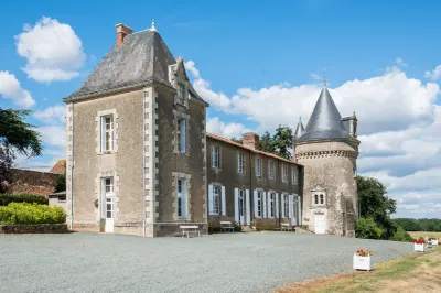 Manoir de Ponsay فنادق في Sainte-Cecile