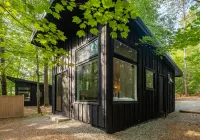 Luxurious Amenities and Outdoor Oasis - Stunning, Serene Cabin Hotels in Freeport