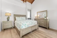 Convenient to Downtown Kihei, Across Famous Charley Young Beach, 3 Pool, Tennis Courts (MV3407)