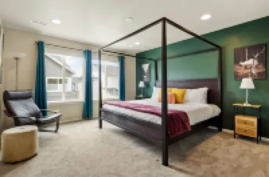 Office, Cozy Living Areas, and Library Access - Charming Retreat