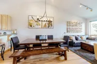 Mountain view home with high-speed WiFi and washer/dryer