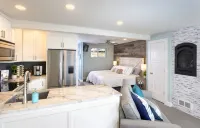 Private Hot Tub and Direct Beach Access - Stunning Oasis