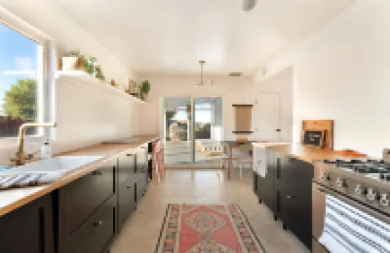 Private Pool and Hot Tub Retreat - Charming Modern Oasis Hotels in Joshua Tree