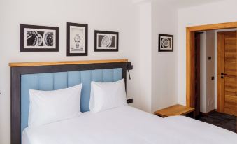 HOW Boutique and Hotel