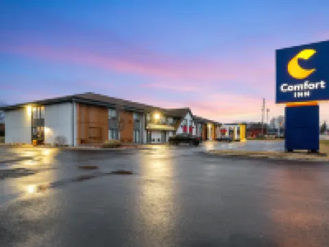 Comfort Inn Hotels in Elgin County