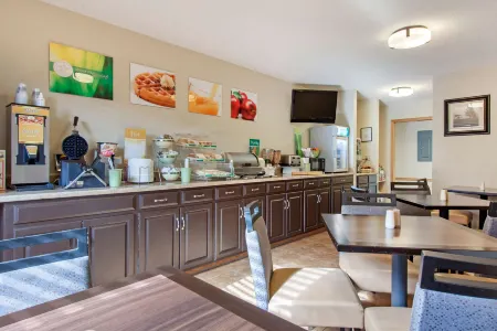 Quality Inn Hays I-70