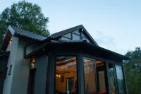 Funky House Sarajevo  호텔