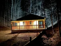Cozy River front cabin w/Private natural spring. Pet Friendly! Hotels in Powell County