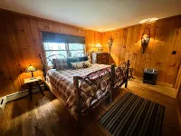 Pine Haven Retreat overlooking Whiteface-privacy, amenities & views. Sleeps 8-12