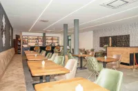 Central Hotel & Lounge Adult Only - breakfast